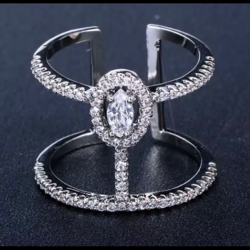 Adjustable ring to any size